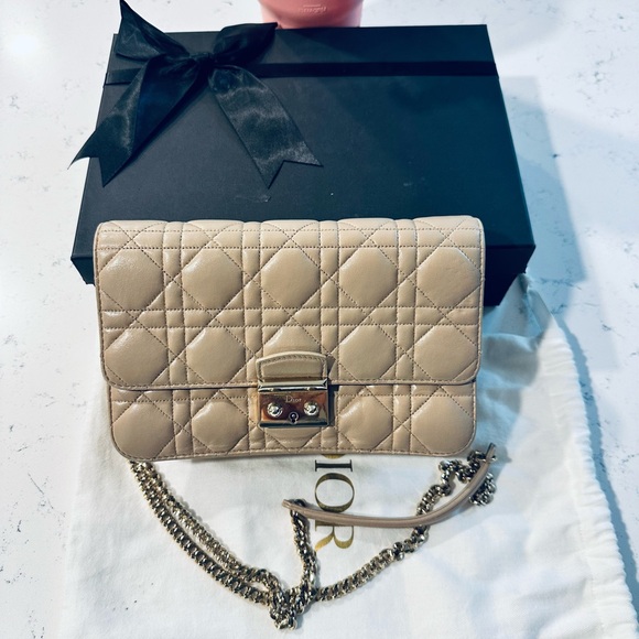 Christian Dior Cannage Miss Dior Promenade Small Bag - Picture 10 of 16